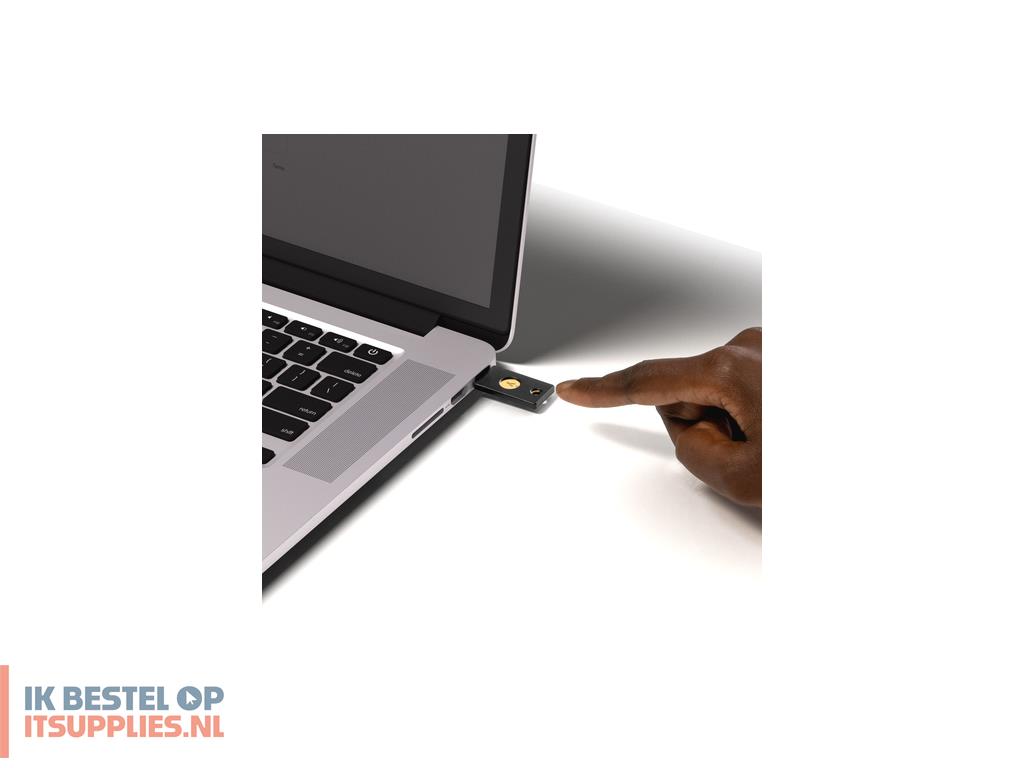 1546608-yubico_5060408465295_hardware_authenticator
