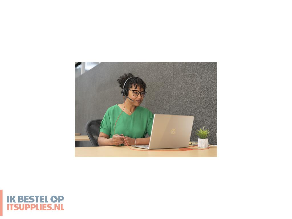 3454914-poly_blackwire_8225_microsoft_teams_certified_usb-c_headset