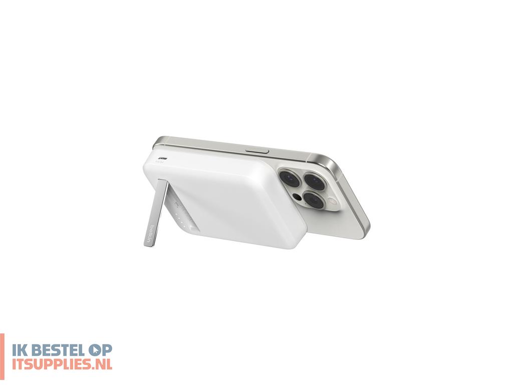 1804446-belkin_boostcharge_pro_8000_mah_draadloos_opladen_wit