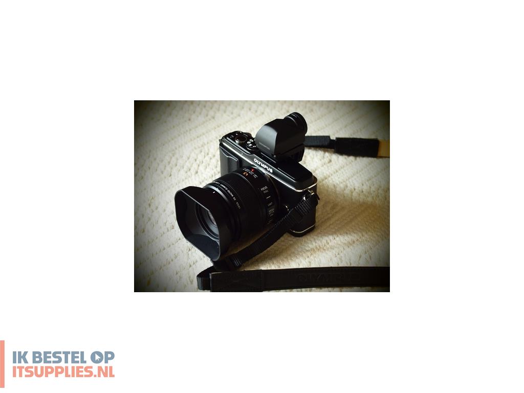 0138958-panasonic_h-es045_cameralens_slr_zwart