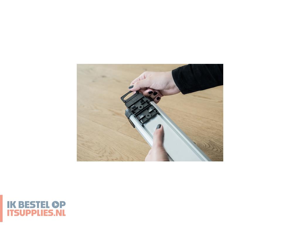 3358059-brennenstuhl_1391030200_power_uitbreiding_3_m_12_ac-uitgangen_binnen_zwart-_zilver
