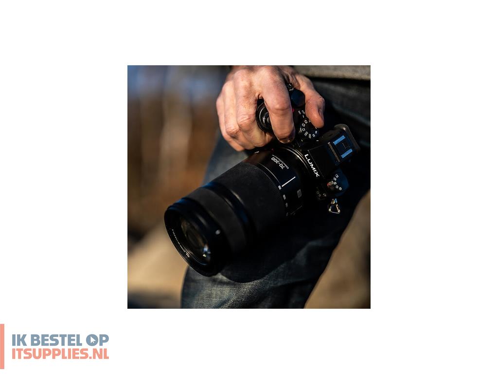1719514-panasonic_s-r70300e_cameralens_milc_telelens_zwart