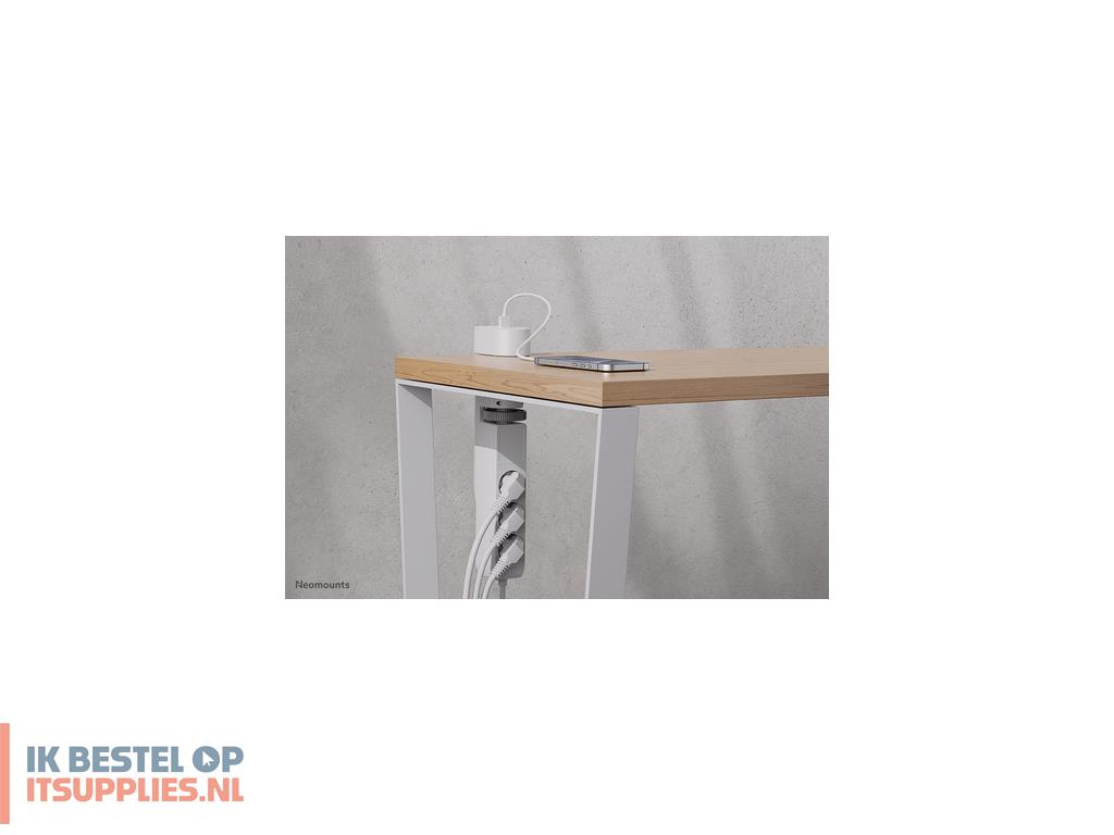 5217256-neomounts_ds22-840wh6_power_uitbreiding_1-4_m_3_ac-uitgangen_binnen_wit