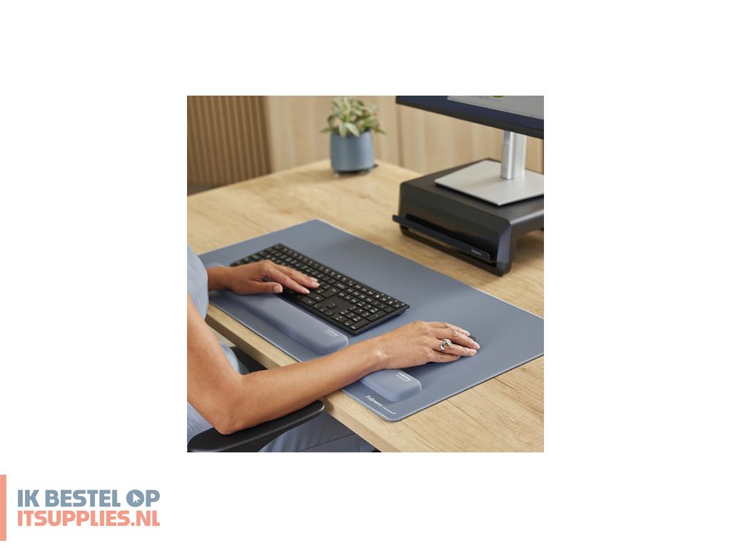 4530649-fellowes_breyta_polssteun_silicone_lichtblauw