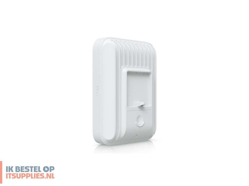 0108822-ubiquiti_unifi_5g_max_outdoor_modem_voor_mobiele_netwerken