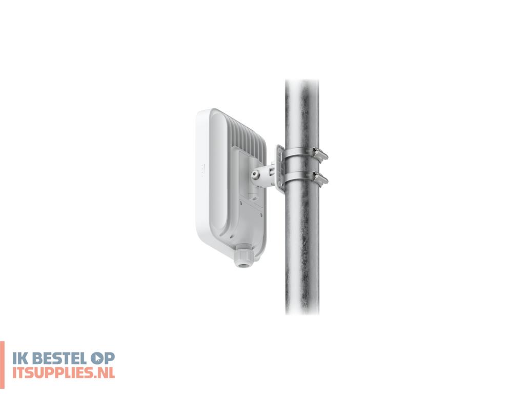 0122831-ubiquiti_unifi_5g_max_outdoor_modem_voor_mobiele_netwerken