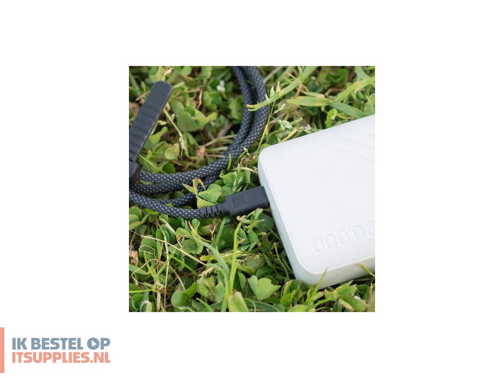 4732175-xtorm_cx3011_lightning-kabel_1-5_m_zwart