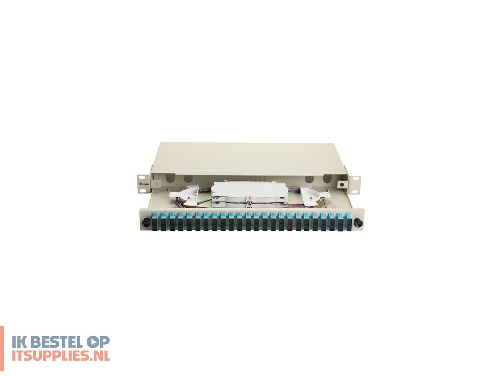 4519831-equip_337313_patch_paneel_1u