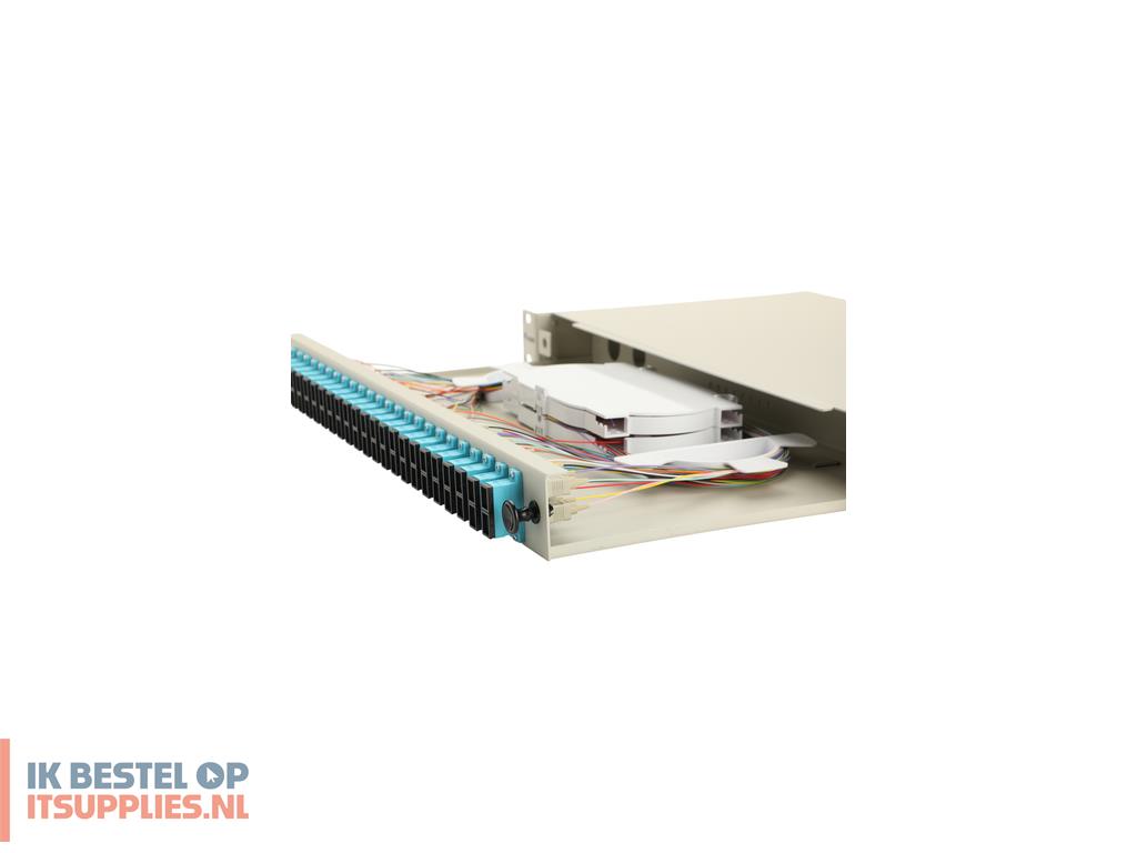 4529802-equip_337313_patch_paneel_1u