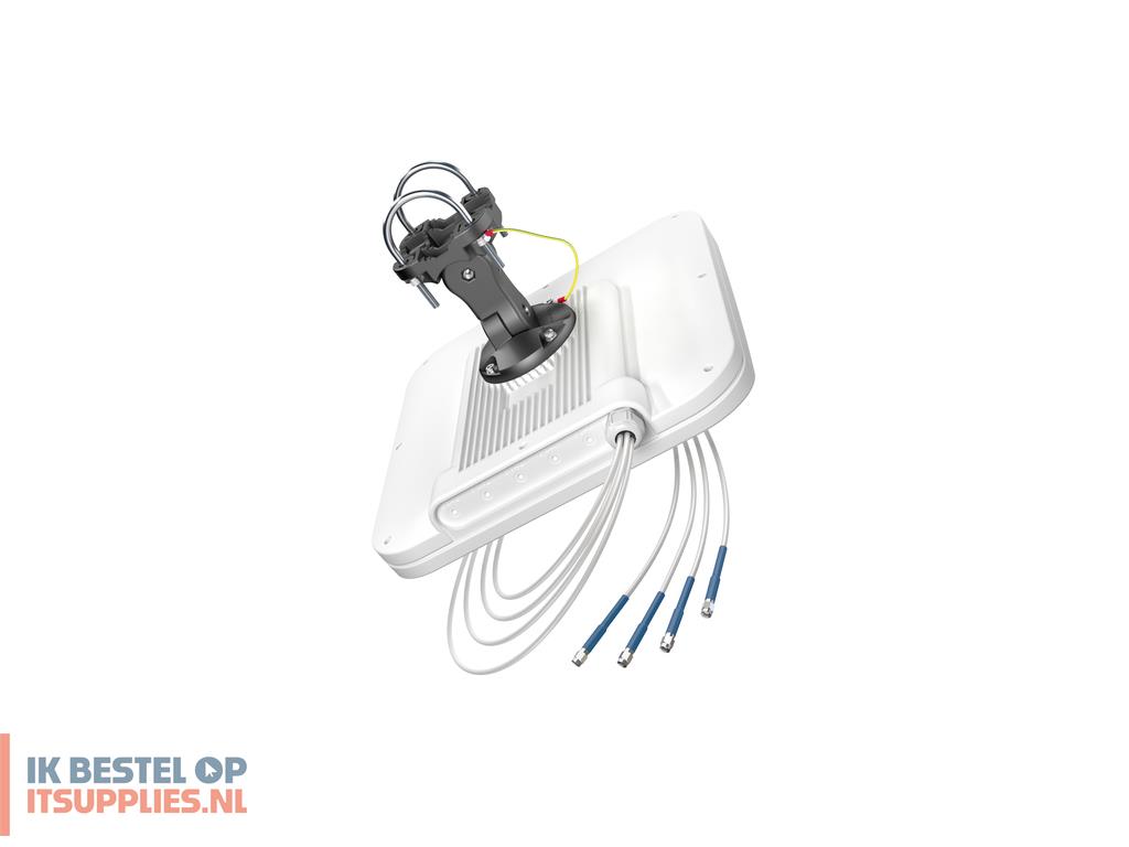 1517224-quwireless_qusector_15v-35-4_antenne_richtantenne_rp-sma_15_dbi