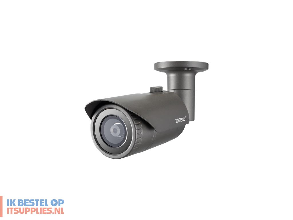 0129231-hanwha_qno-7022r_bewakingscamera_bullet_ip-beveiligingscamera_buiten_2560_x_1440_pixels_plafondmuur