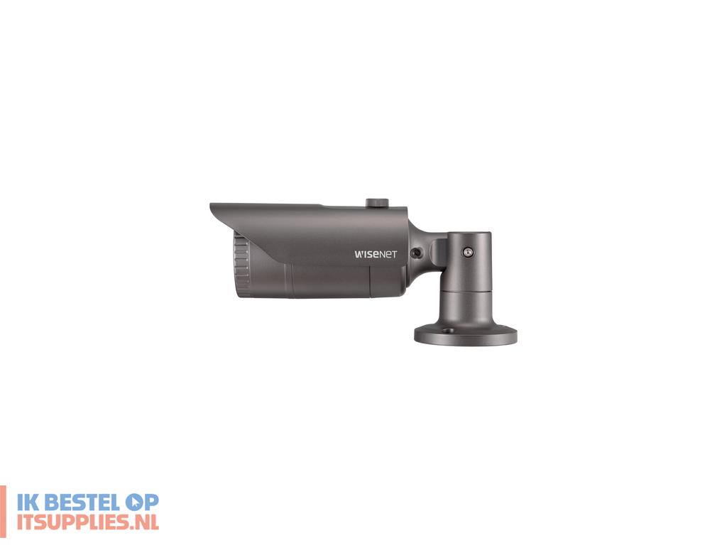 0130458-hanwha_qno-7022r_bewakingscamera_bullet_ip-beveiligingscamera_buiten_2560_x_1440_pixels_plafondmuur