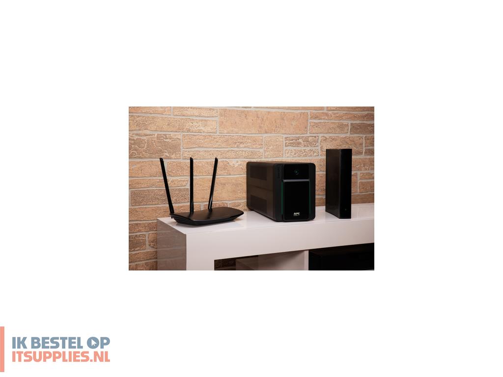 4917887-apc_easy_ups_line-interactive_1-2_kva_650_w_6_ac-uitgangen