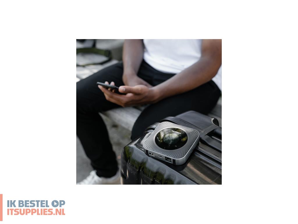 3243148-netgear_mr1100_router_voor_mobiele_netwerken