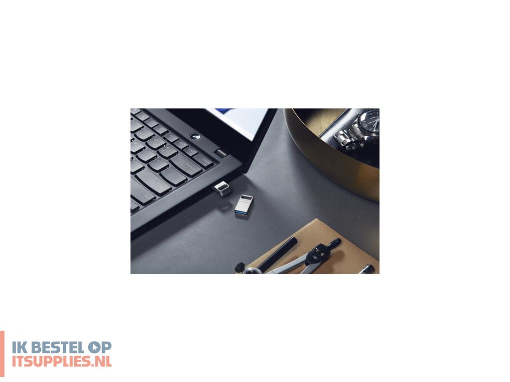 3116810-kingston_technology_datatraveler_micro_usb_flash_drive_usb_type-a_32_gen_1_31_gen_1_zilver