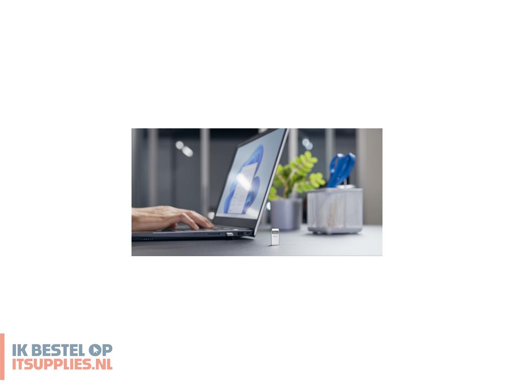 3126763-kingston_technology_datatraveler_micro_usb_flash_drive_usb_type-a_32_gen_1_31_gen_1_zilver