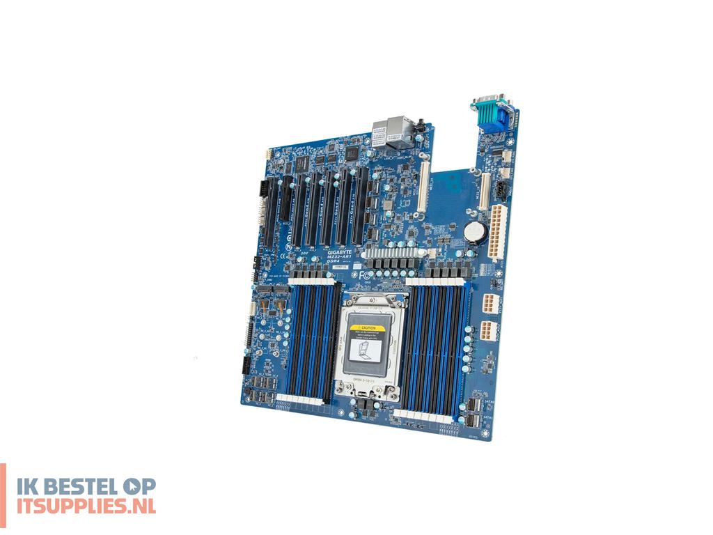 1602542-gigabyte_mz32-ar1_socket_sp3_verlengd_atx