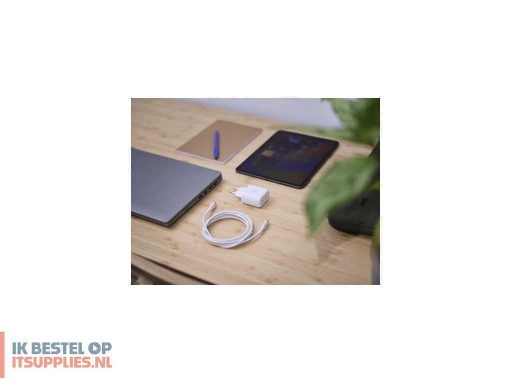 4845237-trust_maxo_45w_universeel_wit_ac